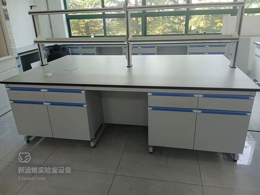 山东试验家具-中央台