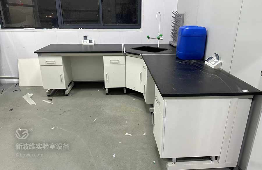 江苏昆山实验台厂家