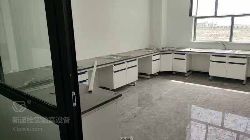 新疆喀什化验室工作台安装