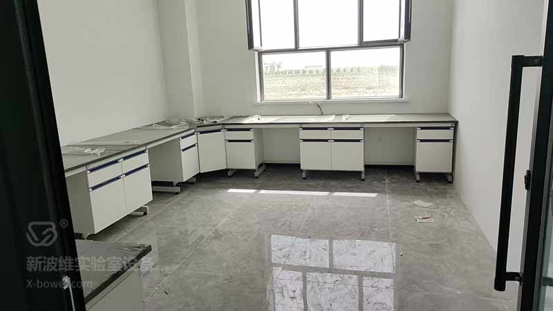 新疆喀什实验台厂家案例