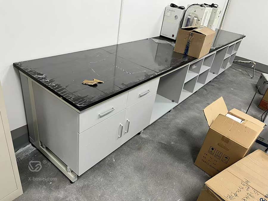 湖北化验室实验台家具安装案例