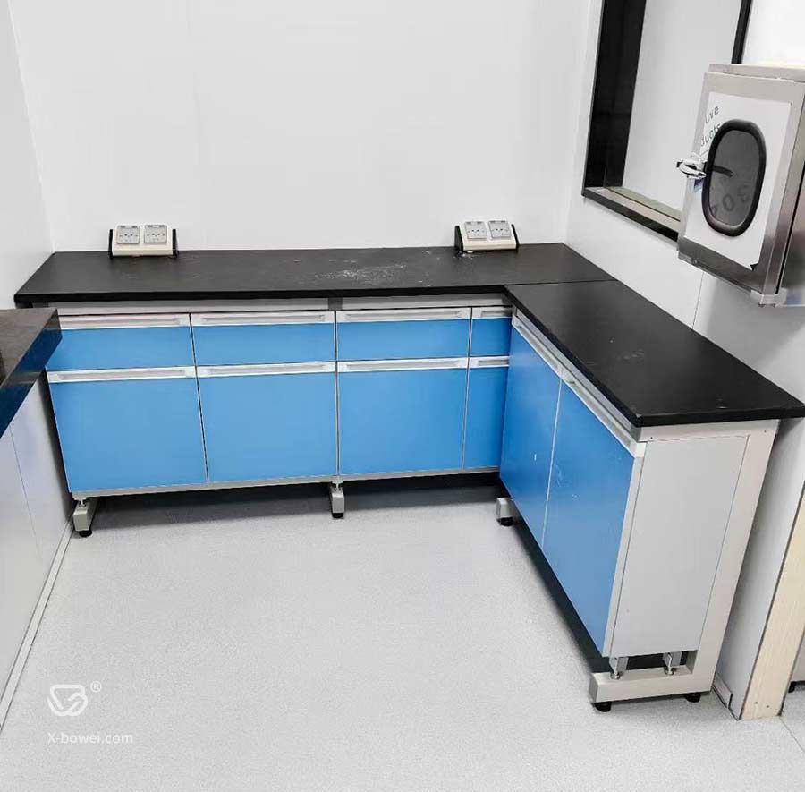 江苏省扬州医院实验室钢木边台(定制)安装完工